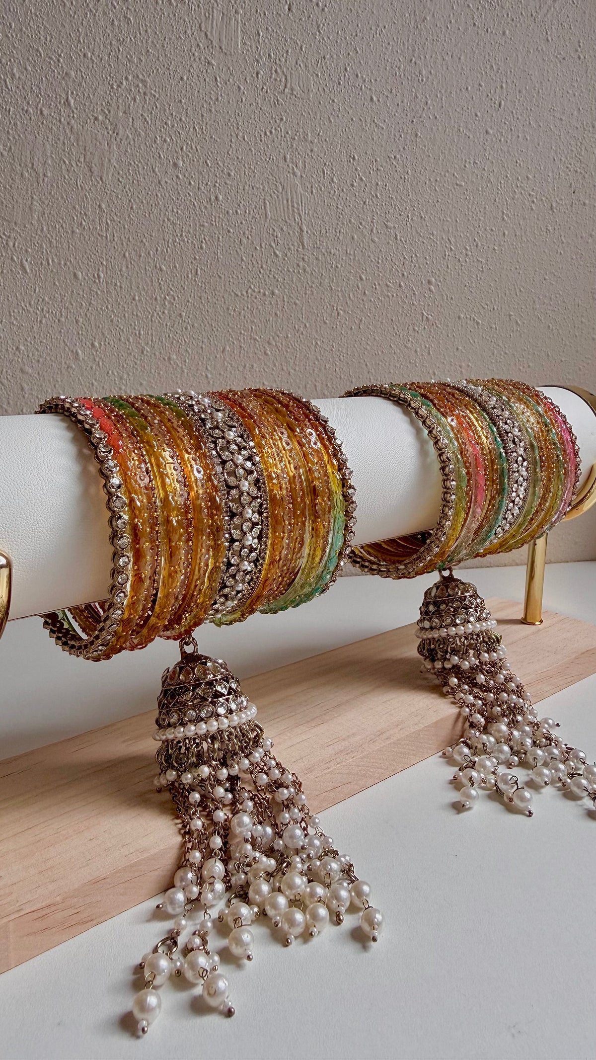 Bangles setting